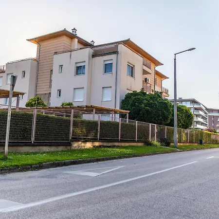 公寓 Laguna Family By Bltn *