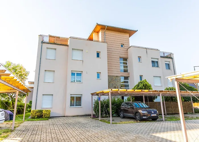 Laguna Family By Bltn Apartament *